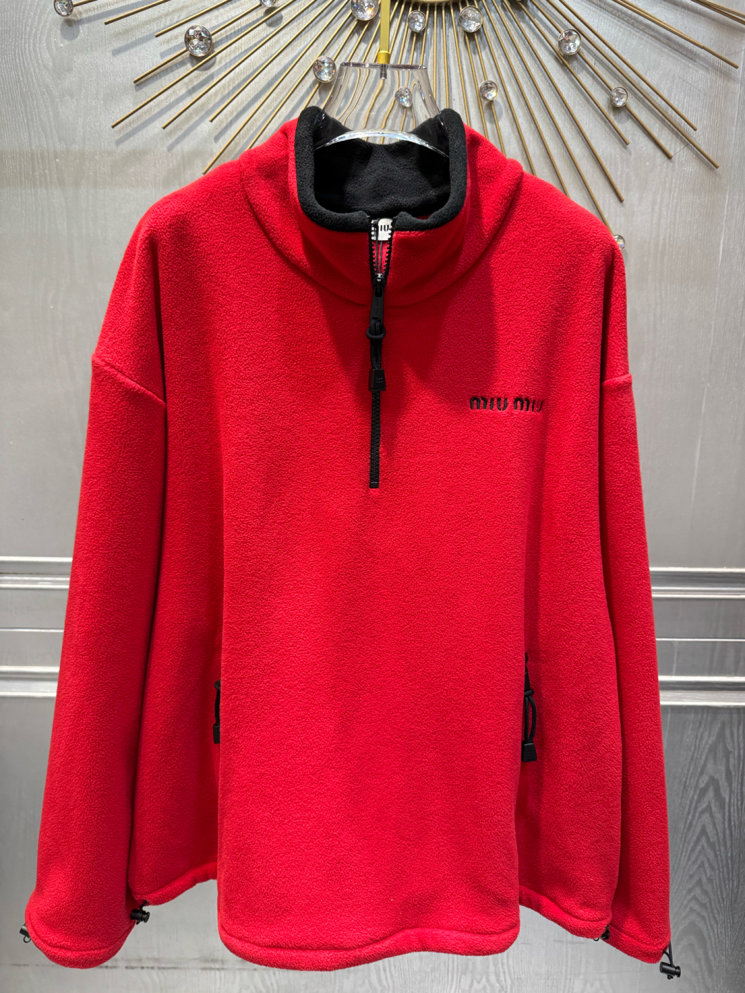 미우미우 레드 플리스