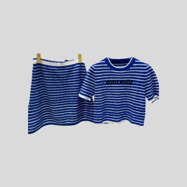 미우미우 스트라이프 레이스 반팔&스커트