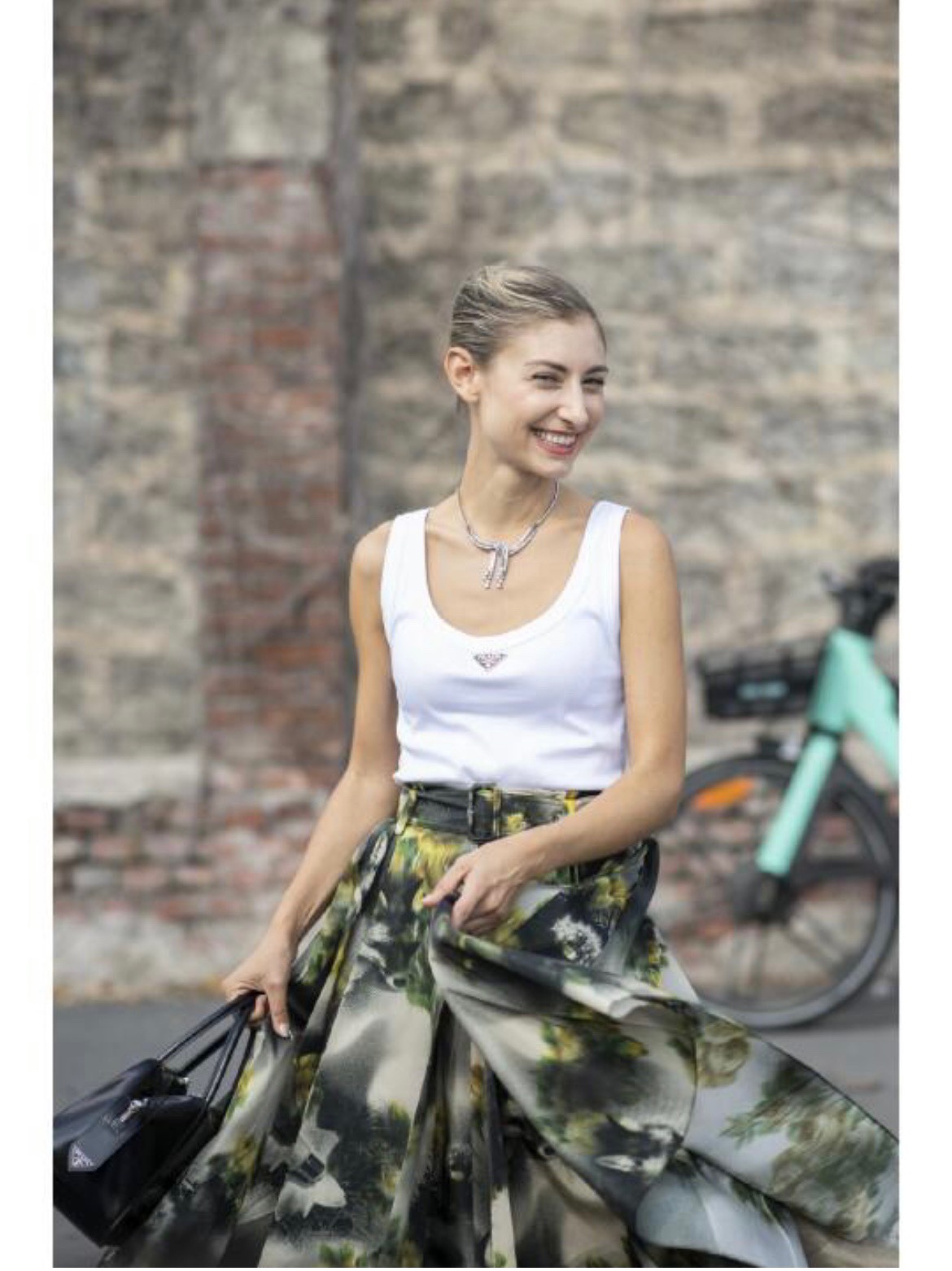 프라다 삼각형 니트 탱크 탑 (블랙,화이트)