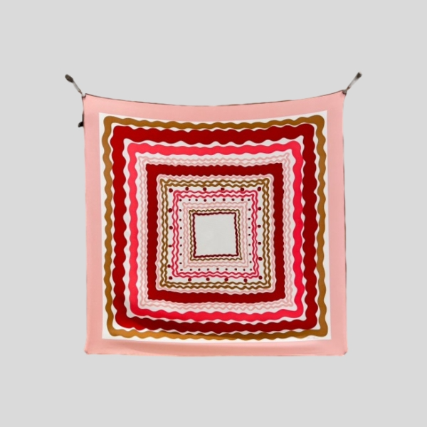 로로피아나 커브 스카프