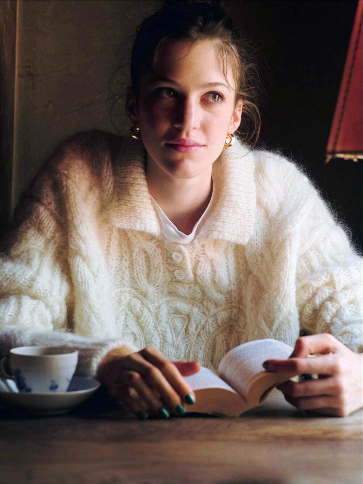 셀린느 트리옹프 니트 스웨터