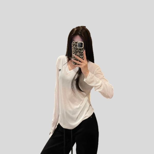 미우미우 V넥 레이어 탑 (블랙,화이트)